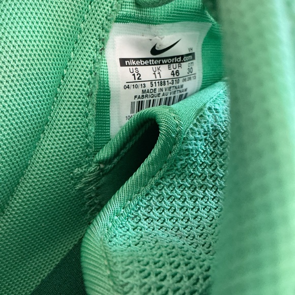 Nike Green Roshe Athletic Shoes - Picture 5 of 5